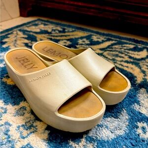 Lemon Jelly Platform Slides